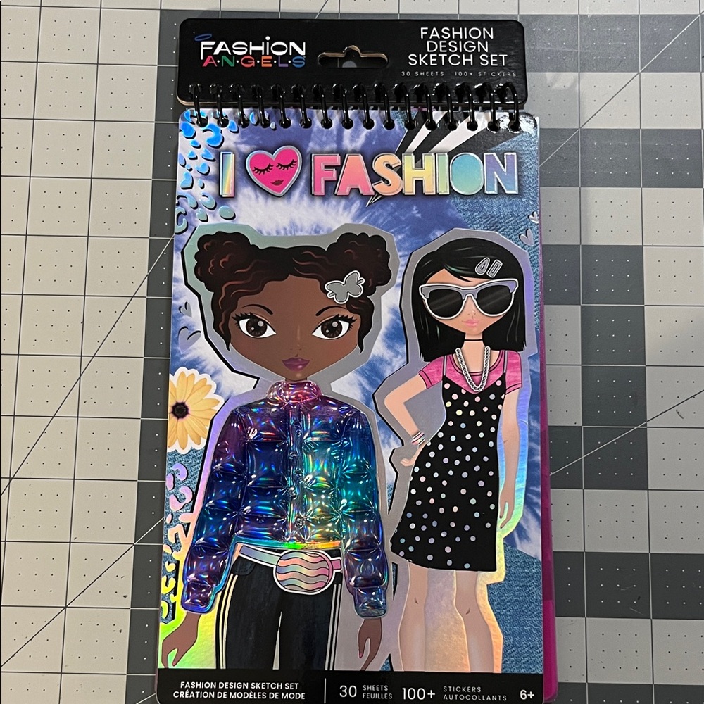 I Love Fashion Design Sketch Set - Multicolor